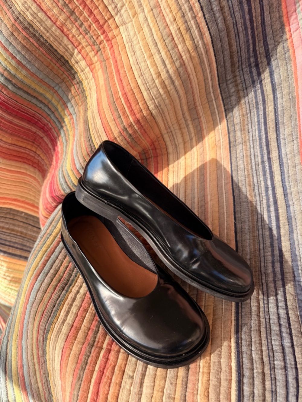 Women's Black Patent Leather Slip-On Flats - Picture 7 of 8